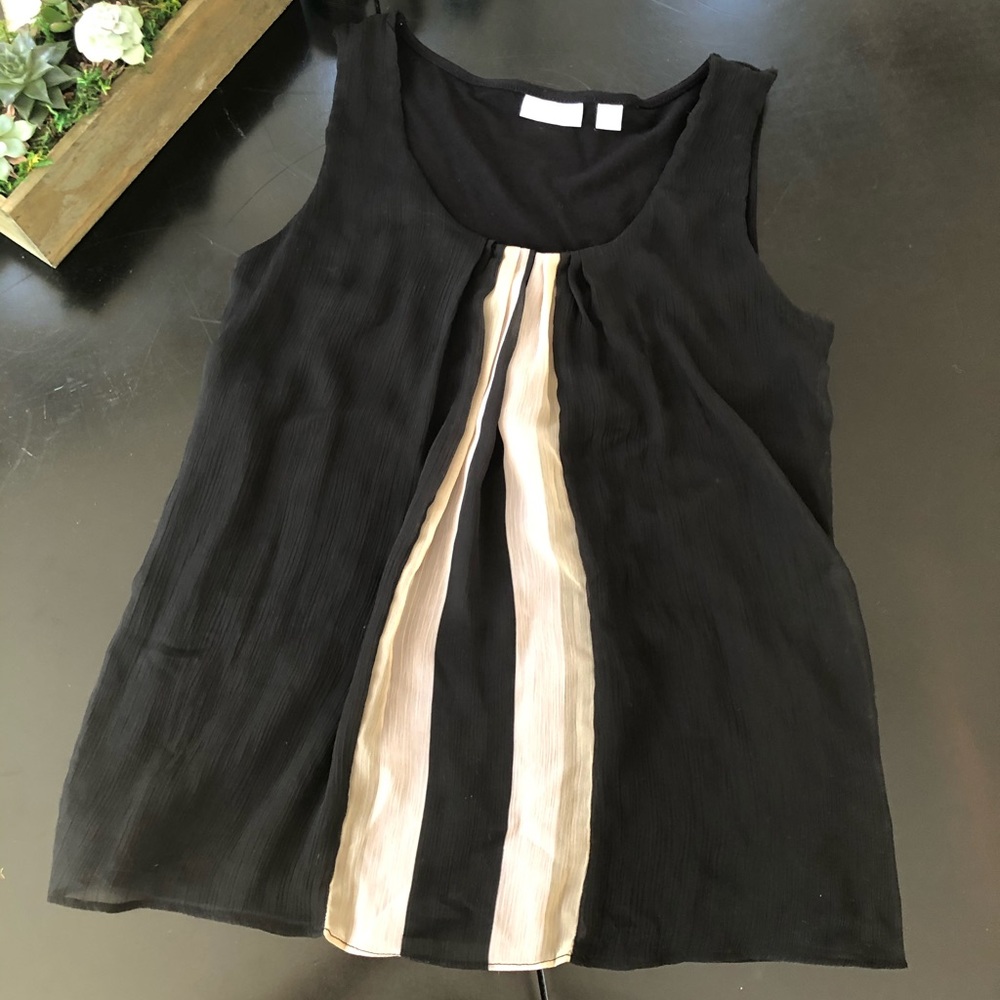 New York and Company Stretch sleeveless top